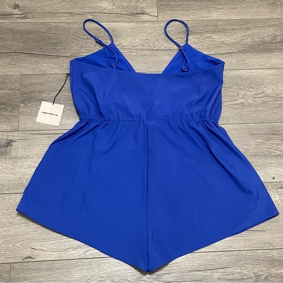 Superdown Austin Deep V Cobalt Blue Romper Sz Medium NWT - Picture 7 of 10